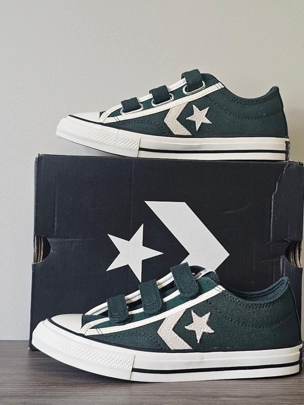 Converse Star Player 76 Easy -On Luxe Size 2.5 Green Envy A12305F NWT